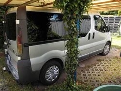 Silber Gebraucht 2004 Renault Trafic Van | 5.990 € (Fairer Preis)