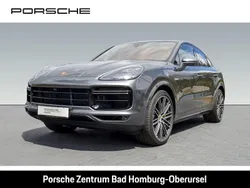 Grau Gebraucht 2021 Porsche Cayenne Turbo S SUV | 122.880 € (Teuer)