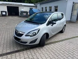 Grau Gebraucht 2013 Opel Meriva Color Edition Van / Kleinbus | 5.000 € (Guter Preis)