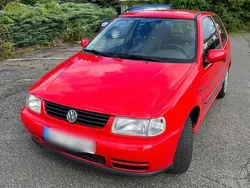 Rot Gebraucht 1998 VW Polo Limousine | 500 € (Superpreis)