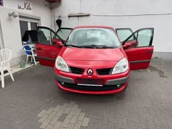 Rot Gebraucht 2008 Renault Scénic II Avantage Van / Kleinbus | 2.399 € (Fairer Preis)