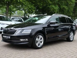 Schwarzmagic perleffekt Gebraucht 2019 Skoda Octavia Style Kombi | 17.889 € (Etwas zu teuer)