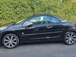 Schwarz Gebraucht 2012 Peugeot 207 CC Roland Garros Cabrio | 5.900 € (Teuer)