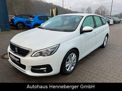 Weiß Gebraucht 2018 Peugeot 308 SW Active Kombi | 12.790 € (Fairer Preis)