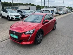 Rot Gebraucht 2021 Peugeot e-208 Allure Kleinwagen | 16.299 € (Fairer Preis)