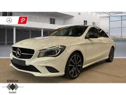 Weiss Gebraucht 2013 Mercedes CLA200 Urban Limousine | 15.990 € (Fairer Preis)