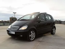 Schwarz Gebraucht 2004 Mercedes A210 Van / Kleinbus | 5.999 € (Fairer Preis)