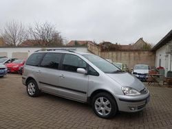 Silber Gebraucht 2004 Ford Galaxy Ghia Van / Kleinbus | 1.500 € (Guter Preis)