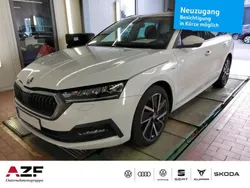 Moonweiß perleffekt Gebraucht 2022 Skoda Octavia Clever Kombi | 22.480 € (Fairer Preis)