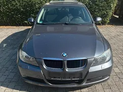 Grau Gebraucht 2006 BMW 320 Limousine | 4.000 € (Superpreis)
