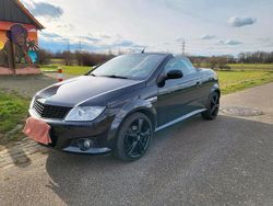 Schwarz Gebraucht 2009 Opel Tigra Cabrio | 3.333 € (Etwas zu teuer)