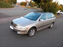 Gold Gebraucht 2005 Skoda Octavia Kombi | 2.349 € (Fairer Preis)