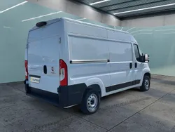 Weiß Gebraucht 2023 Fiat Ducato Van | 33.249 € (Fairer Preis)