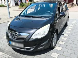 Schwarz Gebraucht 2011 Opel Meriva Van / Kleinbus | 3.200 € (Fairer Preis)