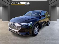 Schwarz (brillantschwarz) Gebraucht 2022 Audi e-tron Basis SUV | 33.690 € (Teuer)