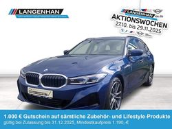 Blau Gebraucht 2024 BMW 330e Sport Line Kombi | 39.843 € (Fairer Preis)