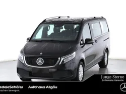 Obsidianschwarz Gebraucht 2024 Mercedes EQV300 Avantgarde Van / Kleinbus | 47.850 € (Guter Preis)