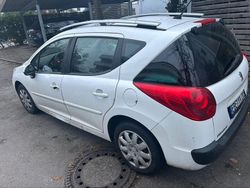 Weiß Gebraucht 2007 Peugeot 207 Sport Kombi | 1.450 € (Guter Preis)