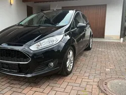 Schwarz Gebraucht 2016 Ford Fiesta Celebration Kleinwagen | 4.900 € (Superpreis)