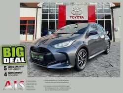 Grey (metallic) Gebraucht 2020 Toyota Yaris Hybrid Club Kleinwagen | 17.990 € (Fairer Preis)
