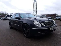 Blau Gebraucht 2005 Mercedes E280 Avantgarde Limousine | 2.950 € (Superpreis)