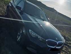 Schwarz Gebraucht 2019 BMW 318 Sport Line Kombi | 16.400 € (Fairer Preis)
