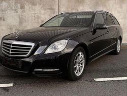 Schwarz Gebraucht 2011 Mercedes E300 Kombi | 7.499 € (Guter Preis)