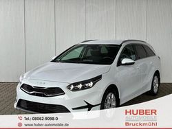 Deluxe white Gebraucht 2025 Kia Ceed Sportswagon Comfort Kombi | 22.649 € (Superpreis)