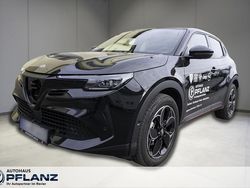 Schwarz Gebraucht 2024 Alfa Romeo Junior Edizione Speciale SUV | 34.950 € (Fairer Preis)