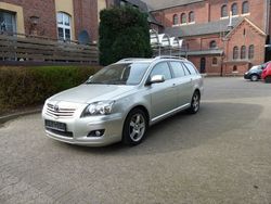Silber metallic Gebraucht 2006 Toyota Avensis Luna Kombi | 5.900 €