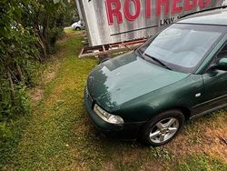 Grün Gebraucht 1999 Audi A4 Kombi | 2.300 € (Fairer Preis)