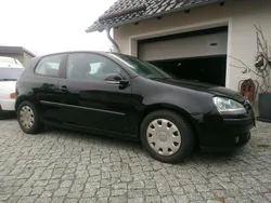 Schwarz Gebraucht 2005 VW Golf V Kleinwagen | 1.700 € (Superpreis)