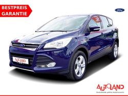 Blau Gebraucht 2015 Ford Kuga SUV | 11.890 € (Etwas zu teuer)