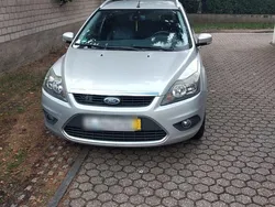 Silber Gebraucht 2008 Ford Focus Kombi | 1.000 € (Superpreis)