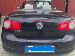 Schwarz Gebraucht 2006 VW Eos Individual Cabrio | 5.800 € (Etwas zu teuer)