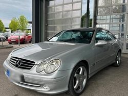 Silber Gebraucht 2005 Mercedes CLK320 Avantgarde Coupé | 4.990 € (Teuer)