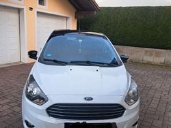 Weiß Gebraucht 2016 Ford Ka Cool & Sound Edition Limousine | 5.700 € (Fairer Preis)