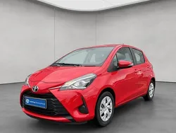 Rot Gebraucht 2019 Toyota Yaris Comfort Limousine | 11.490 € (Fairer Preis)
