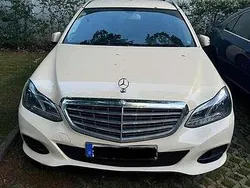 Beige Gebraucht 2013 Mercedes E200 Kombi | 2.550 €