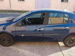 Blau Gebraucht 2006 Renault Clio II Dynamique Limousine | 2.500 € (Fairer Preis)