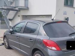 Grau Gebraucht 2009 Peugeot 207 Premium Limousine | 1.900 € (Fairer Preis)