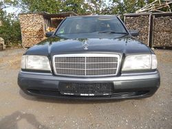 Schwarzblau Gebraucht 1994 Mercedes C280 Elegance Limousine | 2.990 €