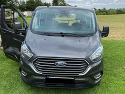 Grau Gebraucht 2019 Ford Tourneo Custom Titanium Van / Kleinbus | 32.499 € (Fairer Preis)