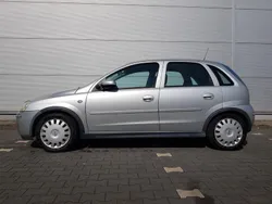 Silber Gebraucht 2005 Opel Corsa Edition Kleinwagen | 1.300 € (Guter Preis)