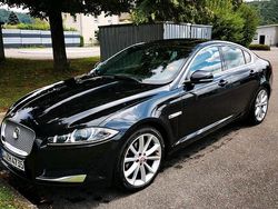 Schwarz Gebraucht 2014 Jaguar XF Portfolio Limousine | 10.000 € (Fairer Preis)