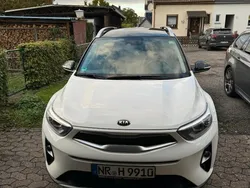 Weiß Gebraucht 2020 Kia Stonic Spirit SUV | 13.700 €
