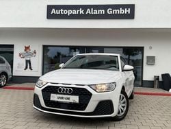 Weiß Gebraucht 2020 Audi A1 Sportback Basis Kleinwagen | 18.499 € (Etwas zu teuer)
