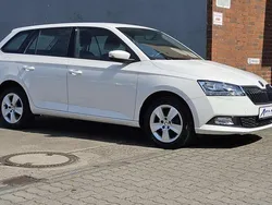 Weiß (candyweiss / candyweiss) Gebraucht 2019 Skoda Fabia Ambition Kombi | 11.998 € (Fairer Preis)