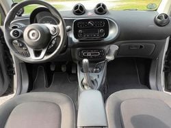 Grau Gebraucht 2019 Smart ForTwo Coupé Basis Kleinwagen | 8.250 € (Superpreis)