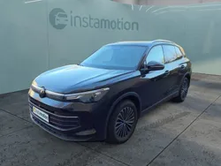 Schwarz Gebraucht 2024 VW Tiguan Life SUV | 38.090 € (Fairer Preis)
